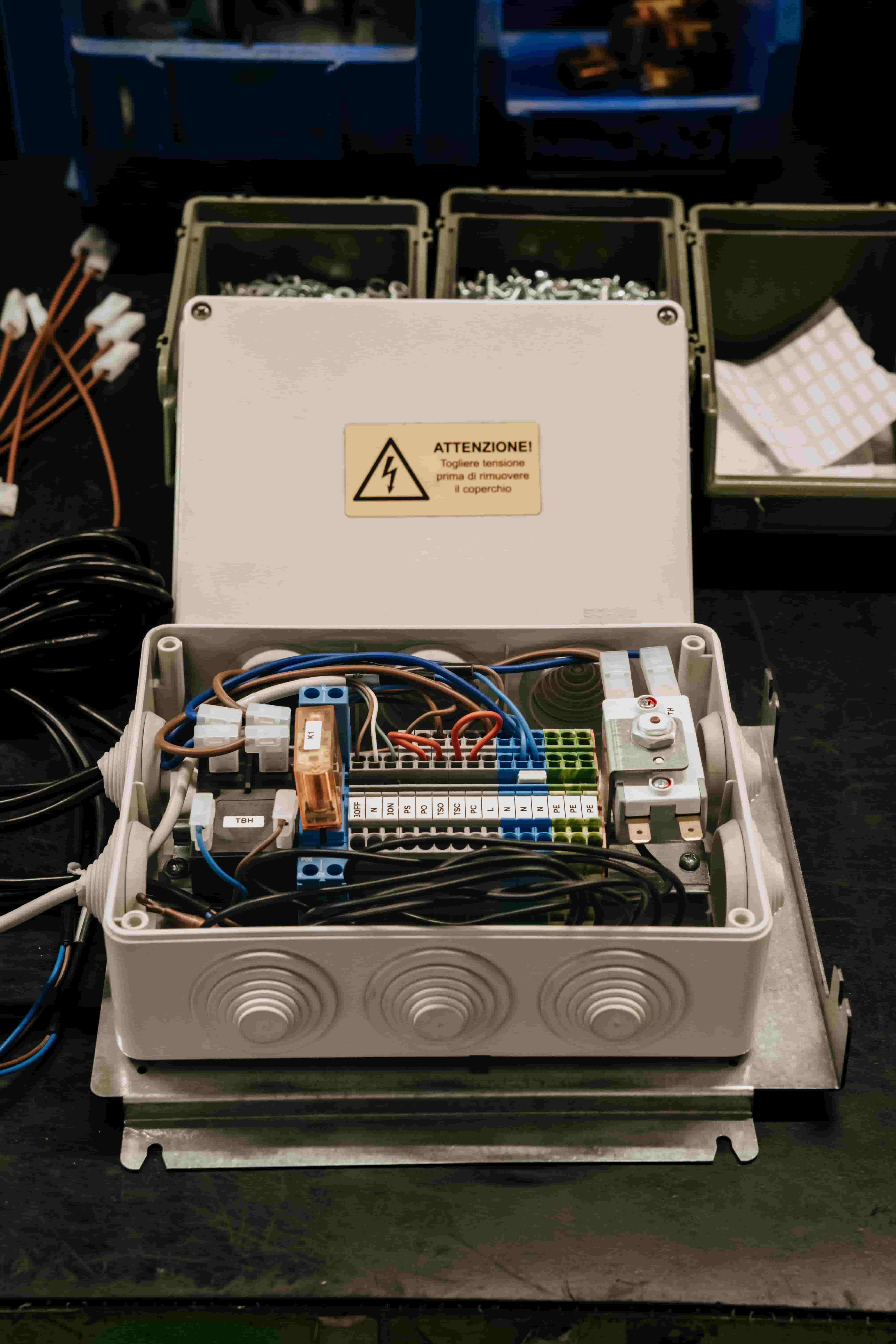 Immagine RGM assemblaggio elettrico